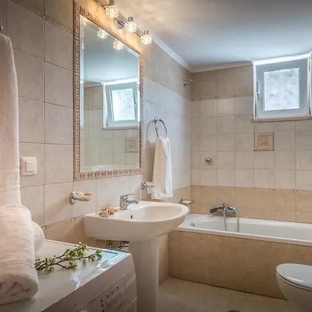 Aelia 别墅 卡利地亚